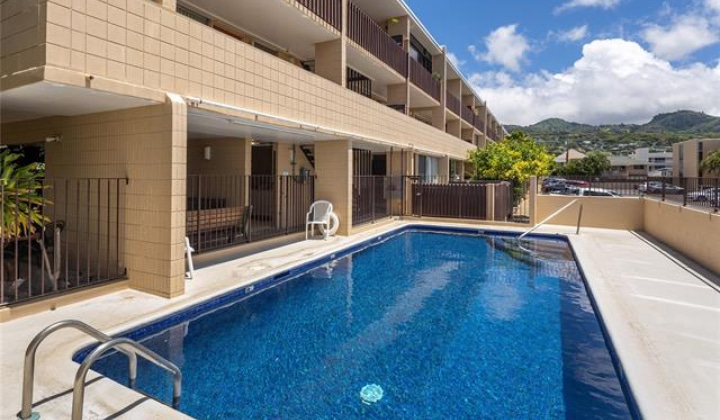1524 Pensacola Street,Honolulu,Hawaii,96822,2 ベッドルーム ベッドルーム,1 バスルームバスルーム,コンド / タウンハウス,Pensacola,2,18706013
