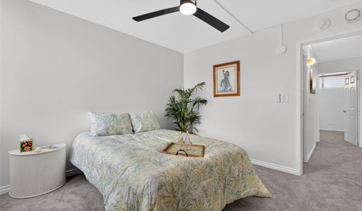 1128 Ala Napunani Street,Honolulu,Hawaii,96818,2 ベッドルーム ベッドルーム,1 バスルームバスルーム,コンド / タウンハウス,Ala Napunani,1703,19416245