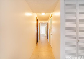 555 Hahaione Street,Honolulu,Hawaii,96825,2 Bedrooms Bedrooms,2 BathroomsBathrooms,Condo/Townhouse,Hahaione,2,18252369