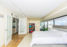1750 Kalakaua Avenue,Honolulu,Hawaii,96826,2 Bedrooms Bedrooms,2 BathroomsBathrooms,Condo/Townhouse,Kalakaua,29,18252728