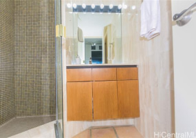 1750 Kalakaua Avenue,Honolulu,Hawaii,96826,2 Bedrooms Bedrooms,2 BathroomsBathrooms,Condo/Townhouse,Kalakaua,29,18252728