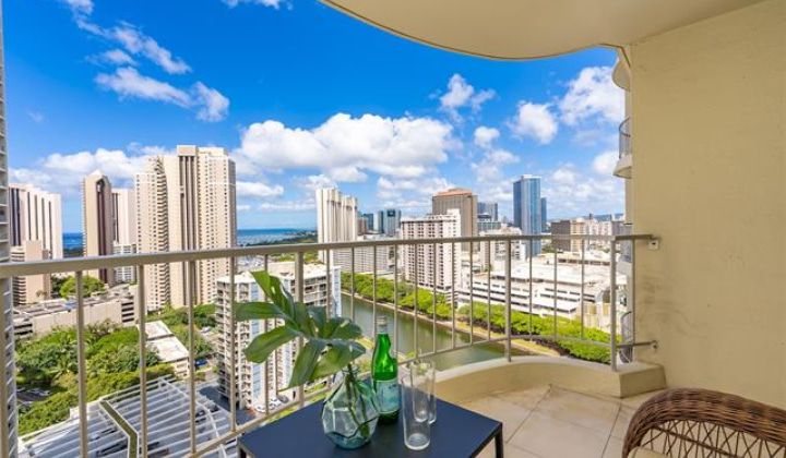 1717 Ala Wai Boulevard,Honolulu,Hawaii,96815,3 ベッドルーム ベッドルーム,2 バスルームバスルーム,コンド / タウンハウス,Ala Wai,23,19416277