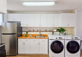 780 Amana Street,Honolulu,Hawaii,96814,2 ベッドルーム ベッドルーム,1 バスルームバスルーム,コンド / タウンハウス,Amana,17,18253830
