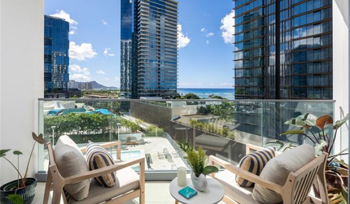 1000 Auahi Street,Honolulu,Hawaii,96814,1 Bedroom Bedrooms,1 BathroomBathrooms,Condo/Townhouse,Auahi,10,18254182
