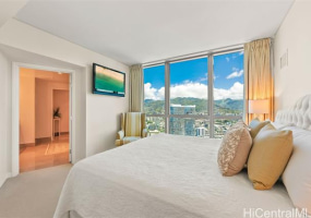 1177 Queen Street,Honolulu,Hawaii,96814,3 Bedrooms Bedrooms,2 BathroomsBathrooms,Condo/Townhouse,Queen,45,18254201