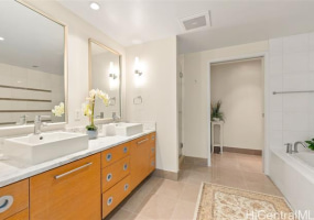 1177 Queen Street,Honolulu,Hawaii,96814,3 Bedrooms Bedrooms,2 BathroomsBathrooms,Condo/Townhouse,Queen,45,18254201