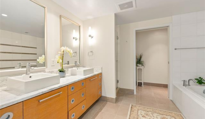 1177 Queen Street,Honolulu,Hawaii,96814,3 Bedrooms Bedrooms,2 BathroomsBathrooms,Condo/Townhouse,Queen,45,18254201