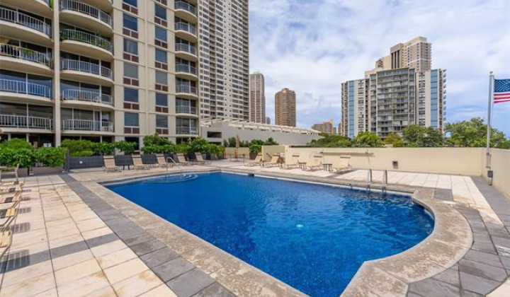 1717 Ala Wai Boulevard,Honolulu,Hawaii,96815,3 ベッドルーム ベッドルーム,2 バスルームバスルーム,コンド / タウンハウス,Ala Wai,20,19417494
