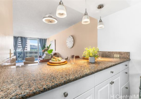 3020 Ala Napuaa Place,Honolulu,Hawaii,96818,2 Bedrooms Bedrooms,2 BathroomsBathrooms,Condo/Townhouse,Ala Napuaa,2,18255033