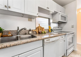 3020 Ala Napuaa Place,Honolulu,Hawaii,96818,2 Bedrooms Bedrooms,2 BathroomsBathrooms,Condo/Townhouse,Ala Napuaa,2,18255033