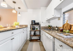 3020 Ala Napuaa Place,Honolulu,Hawaii,96818,2 Bedrooms Bedrooms,2 BathroomsBathrooms,Condo/Townhouse,Ala Napuaa,2,18255033