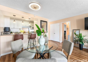 3020 Ala Napuaa Place,Honolulu,Hawaii,96818,2 Bedrooms Bedrooms,2 BathroomsBathrooms,Condo/Townhouse,Ala Napuaa,2,18255033