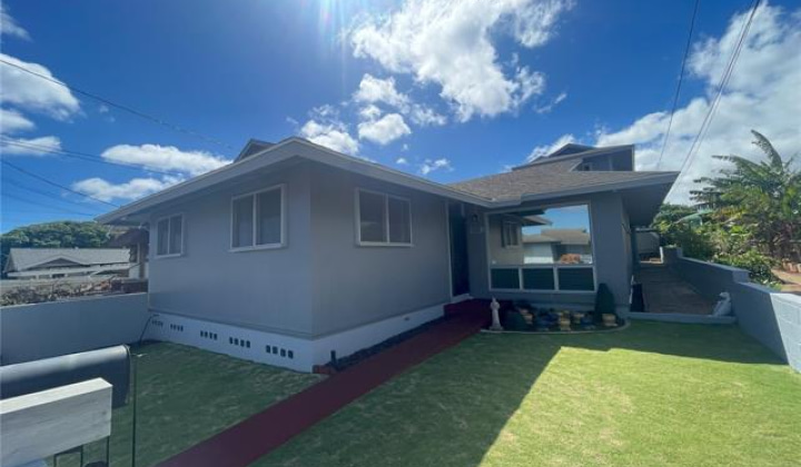 618 9th Avenue,Honolulu,Hawaii,96816,7 Bedrooms Bedrooms,4 BathroomsBathrooms,Single family,9th,18255250