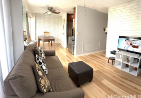 2085 Ala Wai Boulevard,Honolulu,Hawaii,96815,2 Bedrooms Bedrooms,1 BathroomBathrooms,Condo/Townhouse,Ala Wai,10,18255326