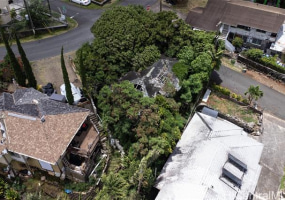 2702 Nihi Street,Honolulu,Hawaii,96819,2 Bedrooms Bedrooms,1 BathroomBathrooms,Single family,Nihi,18255992