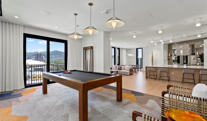 987 Queen Street,Honolulu,Hawaii,96814,2 ベッドルーム ベッドルーム,2 バスルームバスルーム,コンド / タウンハウス,Queen,31,19419021
