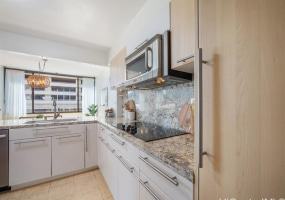 2232 Kapiolani Boulevard,Honolulu,Hawaii,96826,2 Bedrooms Bedrooms,2 BathroomsBathrooms,Condo/Townhouse,Kapiolani,3,18256716
