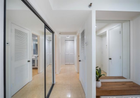 2232 Kapiolani Boulevard,Honolulu,Hawaii,96826,2 Bedrooms Bedrooms,2 BathroomsBathrooms,Condo/Townhouse,Kapiolani,3,18256716