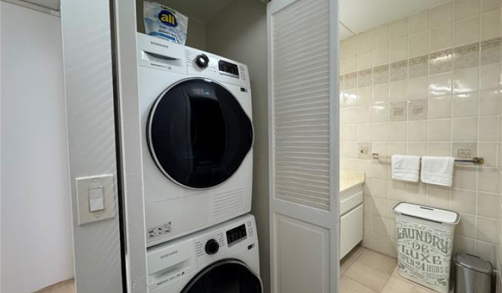 2240 Kuhio Avenue,Honolulu,Hawaii,96815,2 ベッドルーム ベッドルーム,2 バスルームバスルーム,コンド / タウンハウス,Kuhio,34,18711316