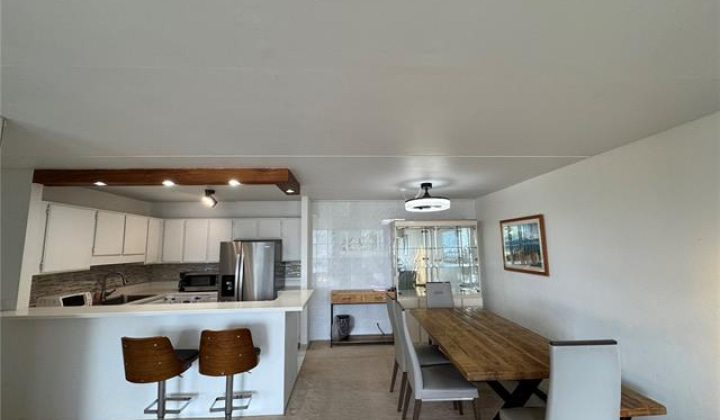 2240 Kuhio Avenue,Honolulu,Hawaii,96815,2 ベッドルーム ベッドルーム,2 バスルームバスルーム,コンド / タウンハウス,Kuhio,34,18711316