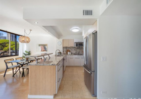 2232 Kapiolani Boulevard,Honolulu,Hawaii,96826,2 Bedrooms Bedrooms,2 BathroomsBathrooms,Condo/Townhouse,Kapiolani,3,18256716