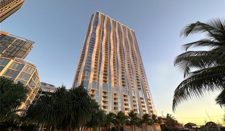 1000 Auahi Street,Honolulu,Hawaii,96814,1 Bedroom Bedrooms,1 BathroomBathrooms,Condo/Townhouse,Auahi,7,18256865