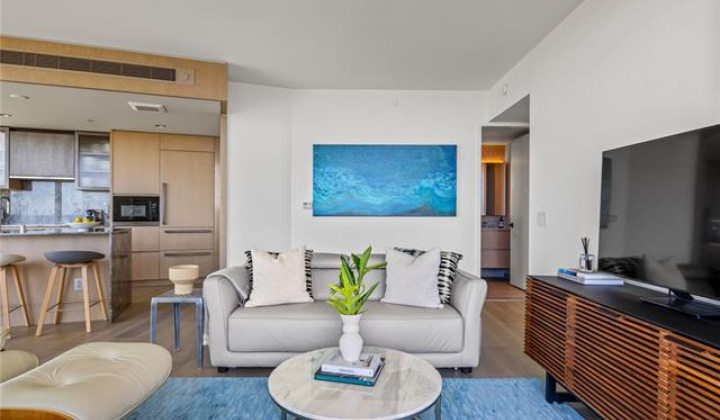 1000 Auahi Street,Honolulu,Hawaii,96814,1 Bedroom Bedrooms,1 BathroomBathrooms,Condo/Townhouse,Auahi,7,18256865