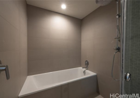 1000 Auahi Street,Honolulu,Hawaii,96814,1 Bedroom Bedrooms,1 BathroomBathrooms,Condo/Townhouse,Auahi,7,18256865