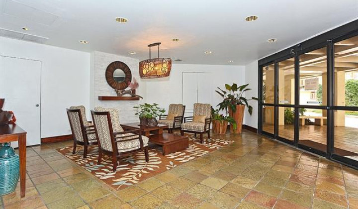 223 Saratoga Road,Honolulu,Hawaii,96815,1 Bedroom Bedrooms,2 BathroomsBathrooms,Condo/Townhouse,Saratoga,17,17841522