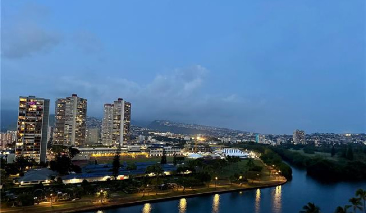 2121 Ala Wai Boulevard,Honolulu,Hawaii,96815,2 ベッドルーム ベッドルーム,1 バスルームバスルーム,コンド / タウンハウス,Ala Wai,12,18711664