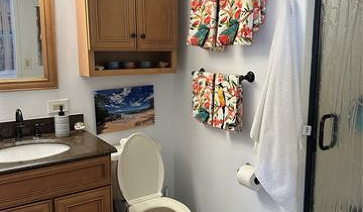 2500 Kalakaua Avenue,Honolulu,Hawaii,96815,1 BathroomBathrooms,Condo/Townhouse,Kalakaua,15,18256866