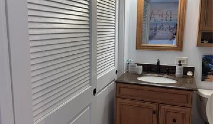 2500 Kalakaua Avenue,Honolulu,Hawaii,96815,1 BathroomBathrooms,Condo/Townhouse,Kalakaua,15,18256866