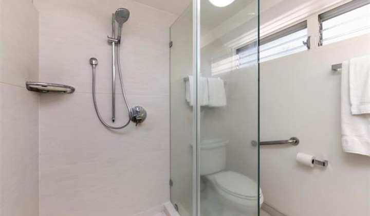 2161 Kalia Road,Honolulu,Hawaii,96815,1 Bedroom Bedrooms,1 BathroomBathrooms,Condo/Townhouse,Kalia,9,18257125