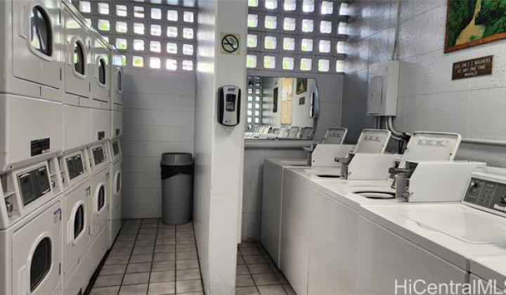 1650 Kanunu Street,Honolulu,Hawaii,96814,1 BathroomBathrooms,Condo/Townhouse,Kanunu,4,18257298