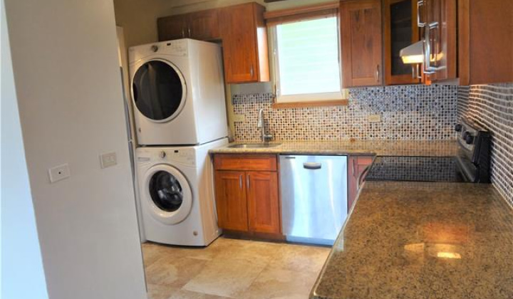 4954 KILAUEA Avenue,Honolulu,Hawaii,96816,2 Bedrooms Bedrooms,2 BathroomsBathrooms,Condo/Townhouse,KILAUEA,1,18258190