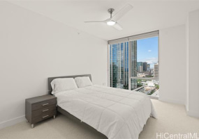 987 Queen Street,Honolulu,Hawaii,96814,1 Bedroom Bedrooms,1 BathroomBathrooms,Condo/Townhouse,Queen,20,17841929