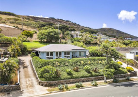 165 Nawiliwili Street,Honolulu,Hawaii,96825,3 Bedrooms Bedrooms,2 BathroomsBathrooms,Single family,Nawiliwili,18258476