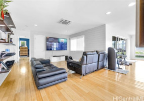 165 Nawiliwili Street,Honolulu,Hawaii,96825,3 Bedrooms Bedrooms,2 BathroomsBathrooms,Single family,Nawiliwili,18258476