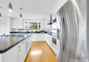 165 Nawiliwili Street,Honolulu,Hawaii,96825,3 Bedrooms Bedrooms,2 BathroomsBathrooms,Single family,Nawiliwili,18258476