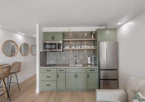 364 Seaside Avenue,Honolulu,Hawaii,96815,1 バスルームバスルーム,コンド / タウンハウス,Seaside,9,18258605