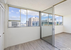 1617 Clark Street,Honolulu,Hawaii,96822,1 ベッドルーム ベッドルーム,1 バスルームバスルーム,コンド / タウンハウス,Clark,7,18258829