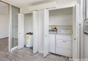 1617 Clark Street,Honolulu,Hawaii,96822,1 ベッドルーム ベッドルーム,1 バスルームバスルーム,コンド / タウンハウス,Clark,7,18258829