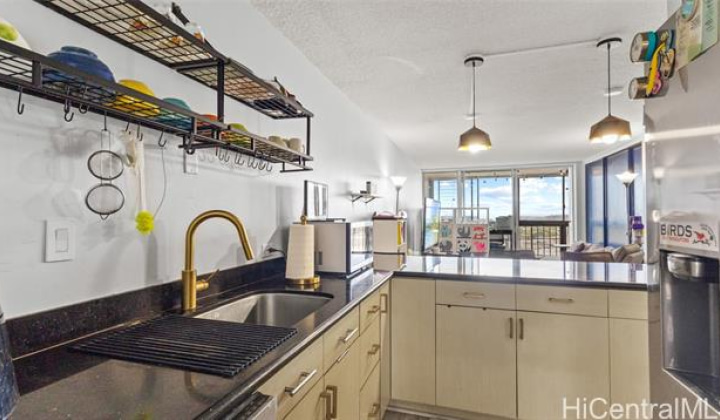 4300 Waialae Avenue,Honolulu,Hawaii,96816,2 Bedrooms Bedrooms,2 BathroomsBathrooms,Condo/Townhouse,Waialae,1,18258998
