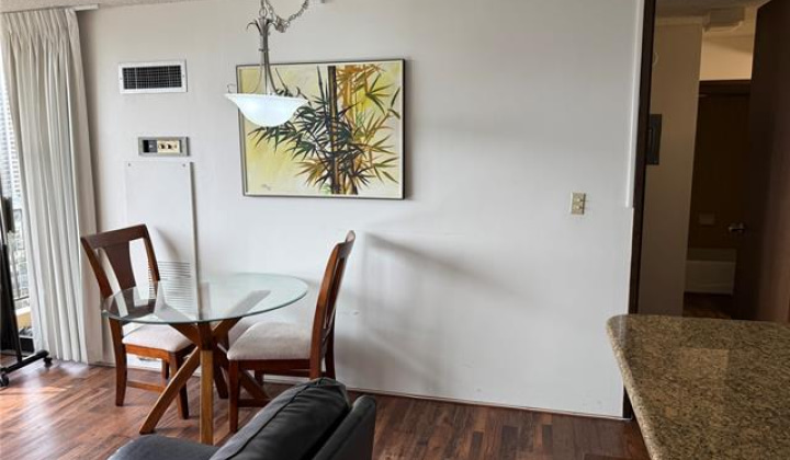 411 Hobron Lane,Honolulu,Hawaii,96815,1 ベッドルーム ベッドルーム,1 バスルームバスルーム,コンド / タウンハウス,Hobron,23,18714270