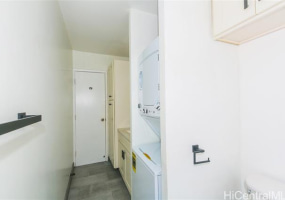 1215 Alexander Street,Honolulu,Hawaii,96826,2 ベッドルーム ベッドルーム,1 バスルームバスルーム,コンド / タウンハウス,Alexander,1,18259579