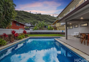 5322 Manauwea Street,Honolulu,Hawaii,96821,6 ベッドルーム ベッドルーム,4 バスルームバスルーム,一戸建て,Manauwea,18259714