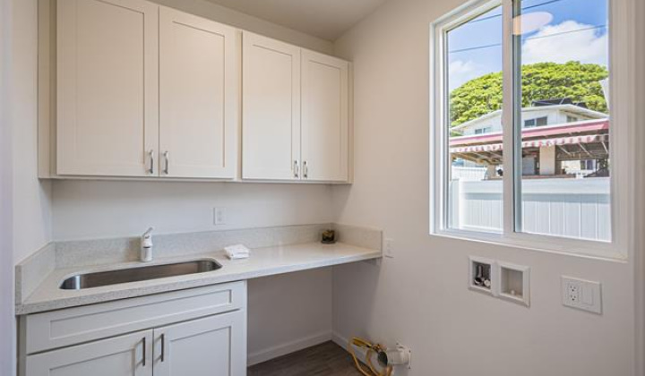 1430 Akamai Place,Kailua,Hawaii,96734,3 Bedrooms Bedrooms,2 BathroomsBathrooms,Single family,Akamai,18260774