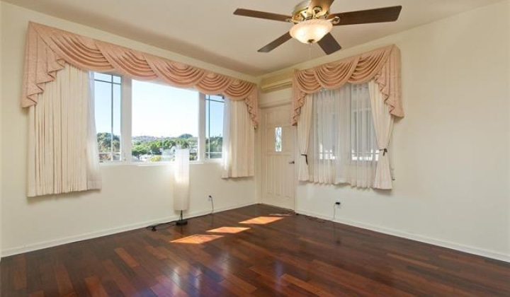4347 Pahoa Avenue,Honolulu,Hawaii,96816,5 ベッドルーム ベッドルーム,4 バスルームバスルーム,一戸建て,Pahoa,18715933