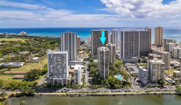 300 Wai Nani Way,Honolulu,Hawaii,96815,1 Bedroom Bedrooms,1 BathroomBathrooms,Condo/Townhouse,Wai Nani,18,19424761