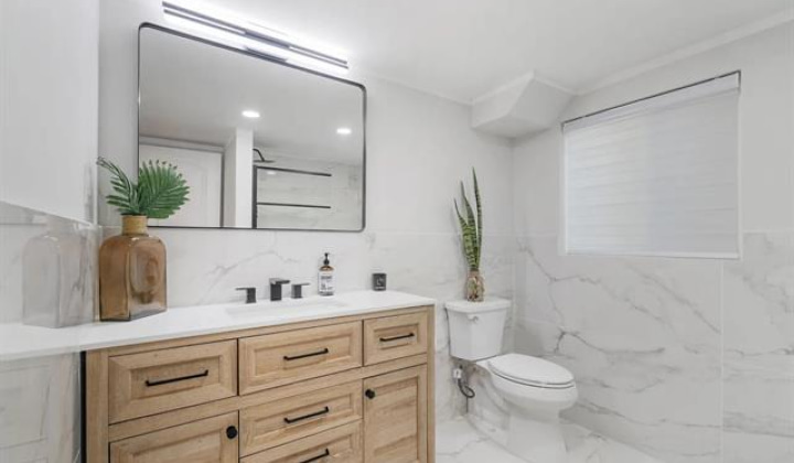 2280 Makanani Drive,Honolulu,Hawaii,96817,6 Bedrooms Bedrooms,2 BathroomsBathrooms,Single family,Makanani,18262343